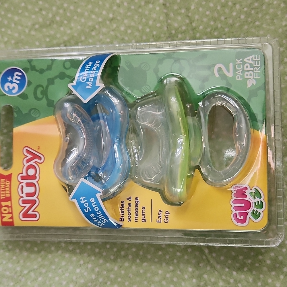 Nuby 3+ months Gum ezz gum massage extra soft silicone for gentle massage